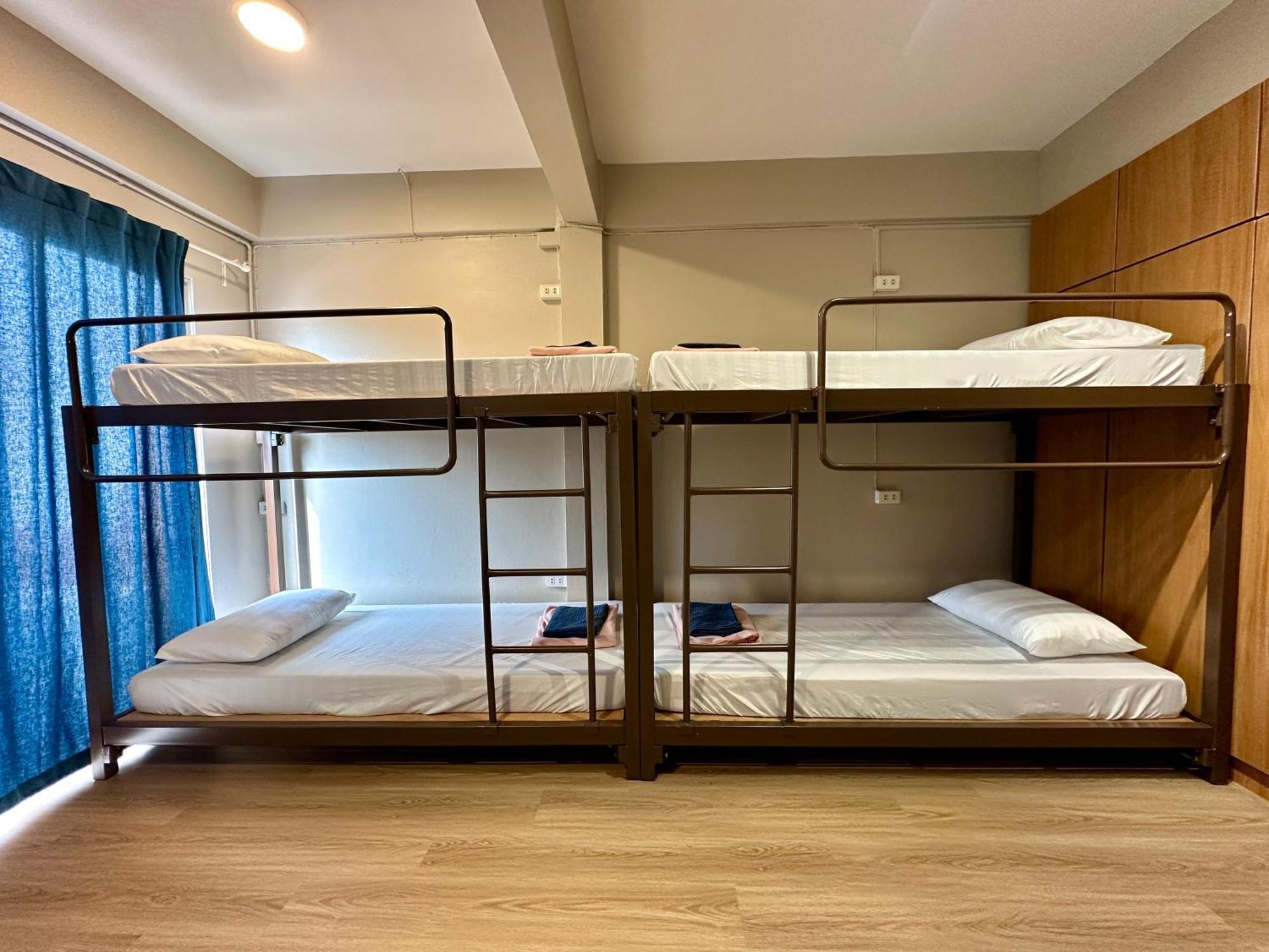 Films House Hostel Банг Саен Экстерьер фото